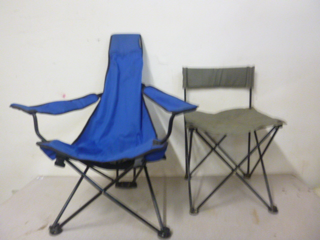 lot 213 image: 2 Fold Up Chairs