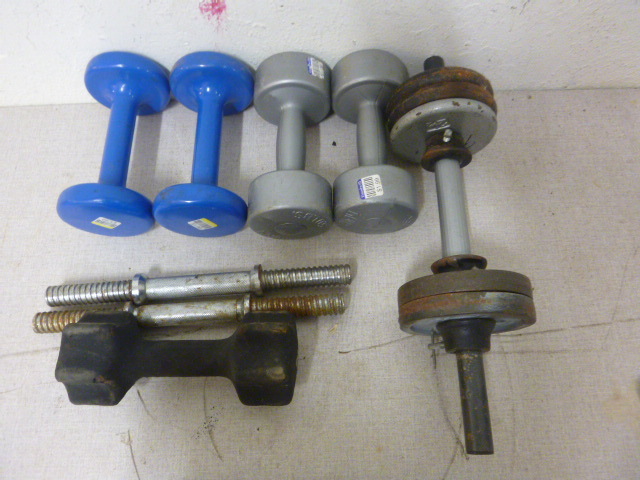 lot 224 image: Miscellaneous Weights