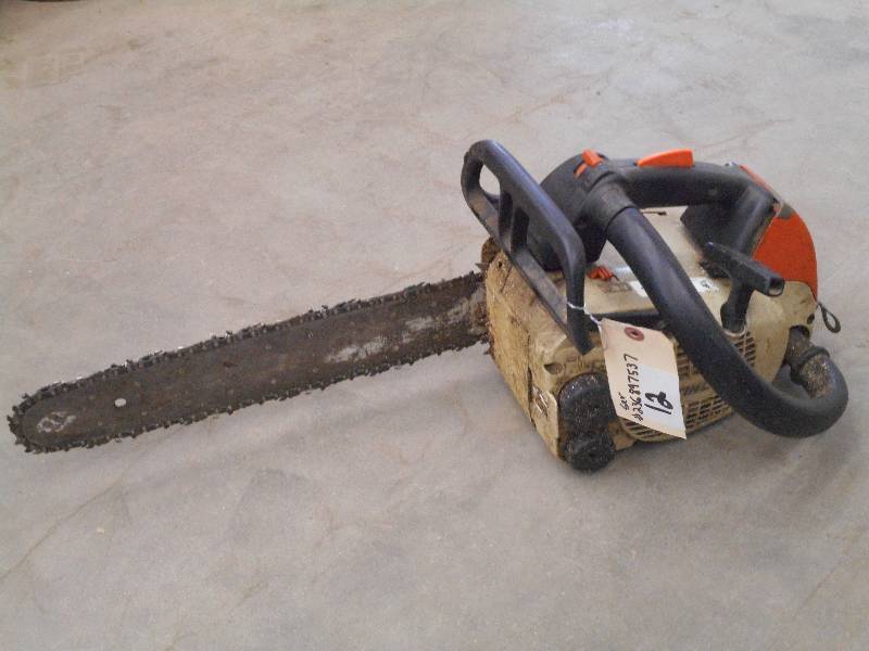 lot 12 image: Stihl 019T Chainsaw, 16 Bar, Runs ...