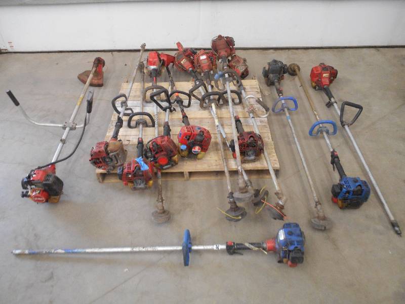 lot 25 image: Pallet Lot Of (15) Shindaiwa Grass ...