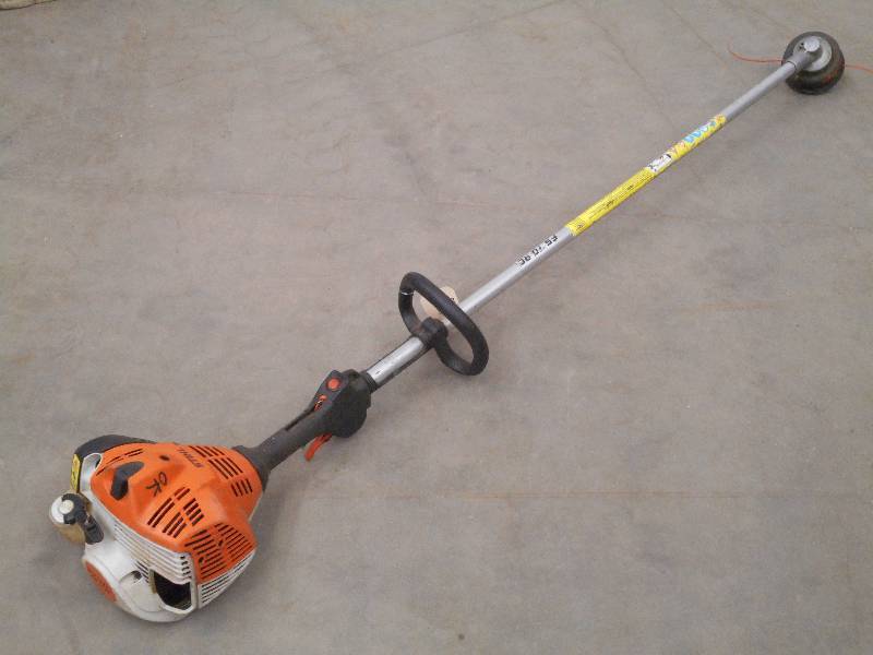 lot 15 image: Stihl FS70 Commercial Grass Trimmer...