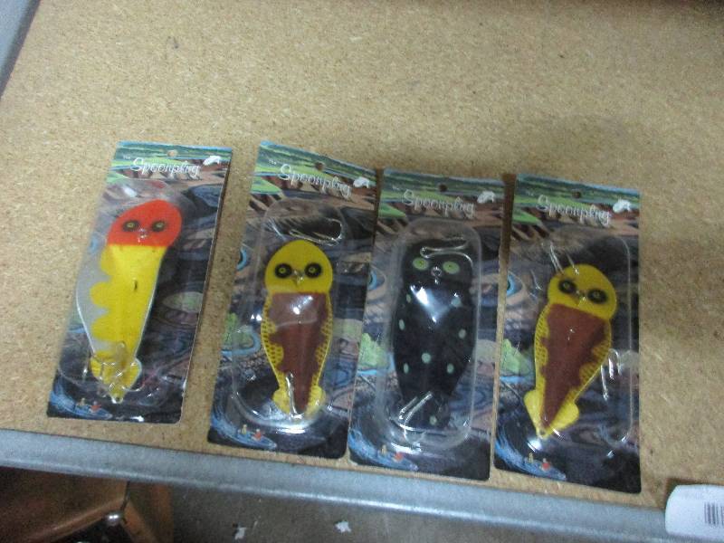 Spoon plugs