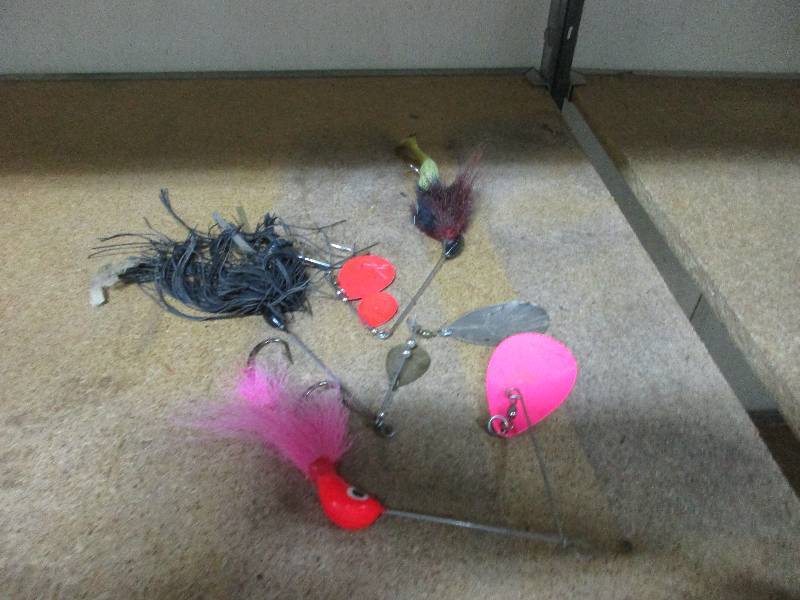 Spinner baits