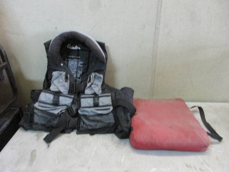 Cabela life vest