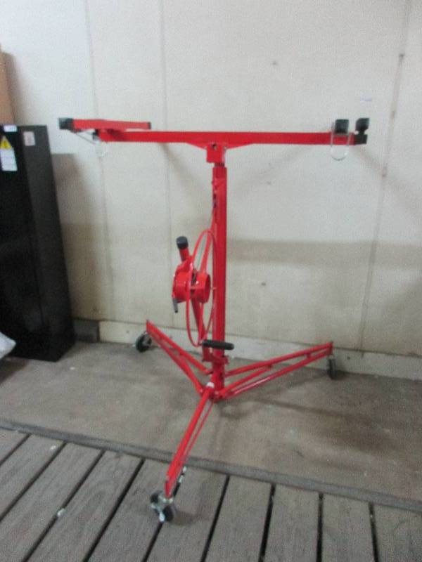 Sheet rock lift