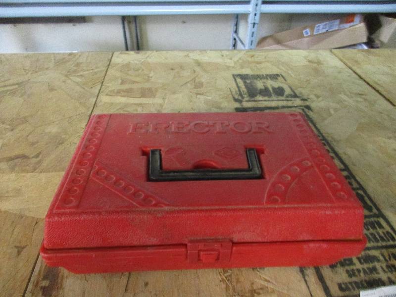 Erector set