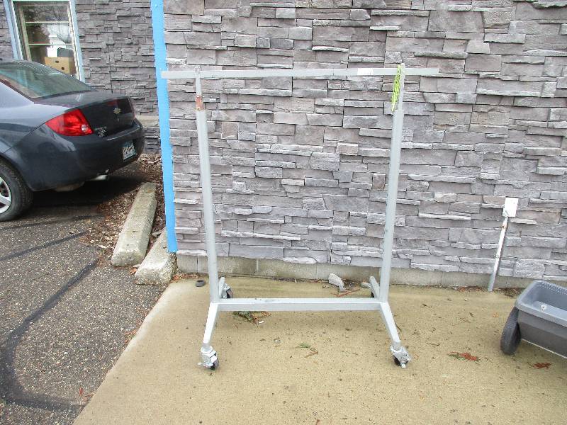 Clothes rack