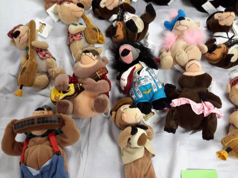 Misc. Disney Bean Bag, Plush Toys as pictured. See last picture of the group for description
