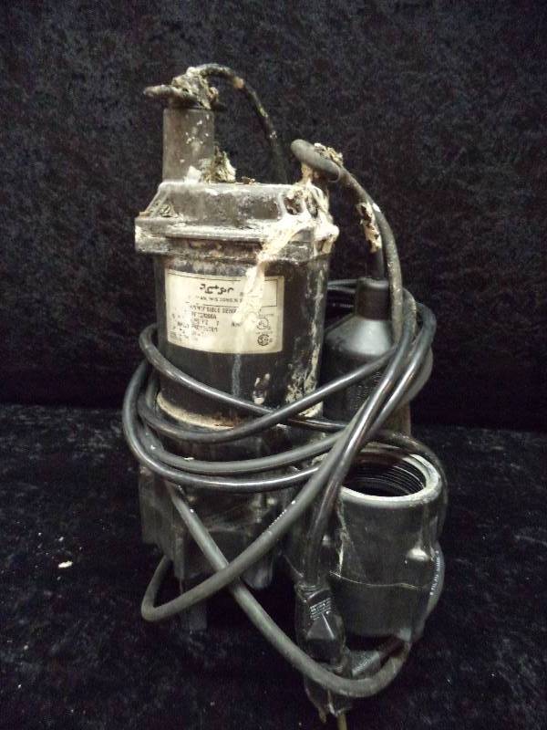 lot 5 image: FloTech Sewage Pump