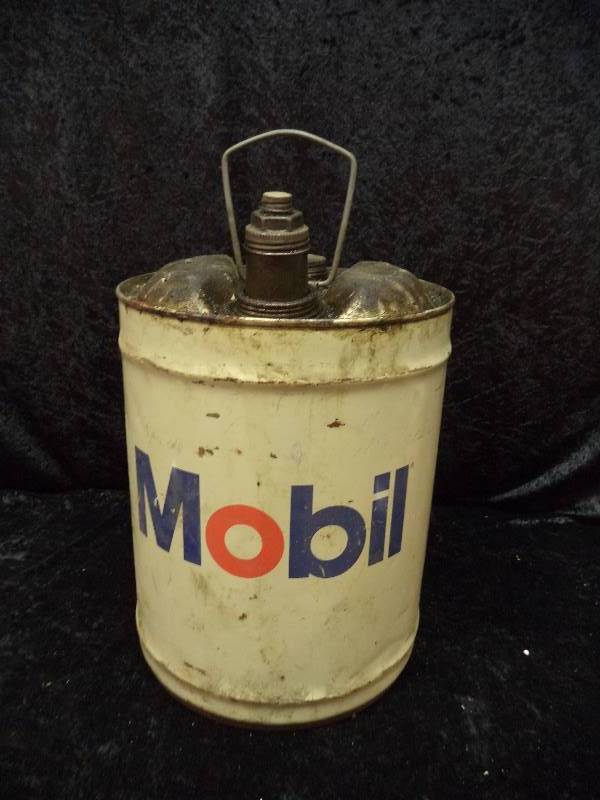 lot 43 image: Mobile Lube Can - 5 Gallon