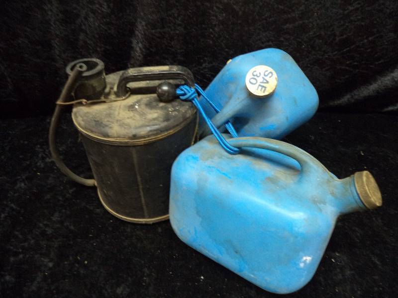 lot 53 image: Vintage Battery Service Filler & Chevron Oil Containers
