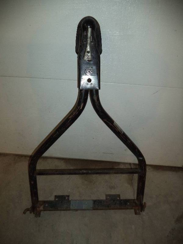 lot 56 image: Tow Bar