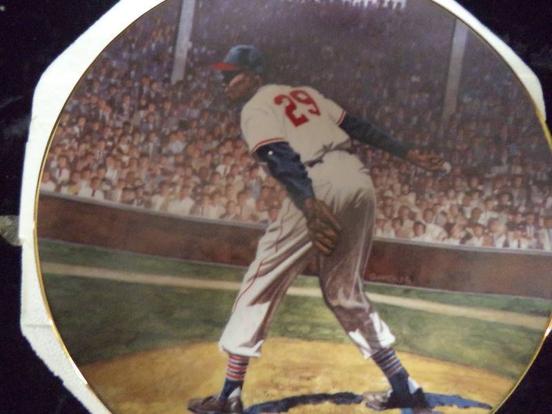 lot 73 image: Bradford Exchange Plate - Satchel Paige