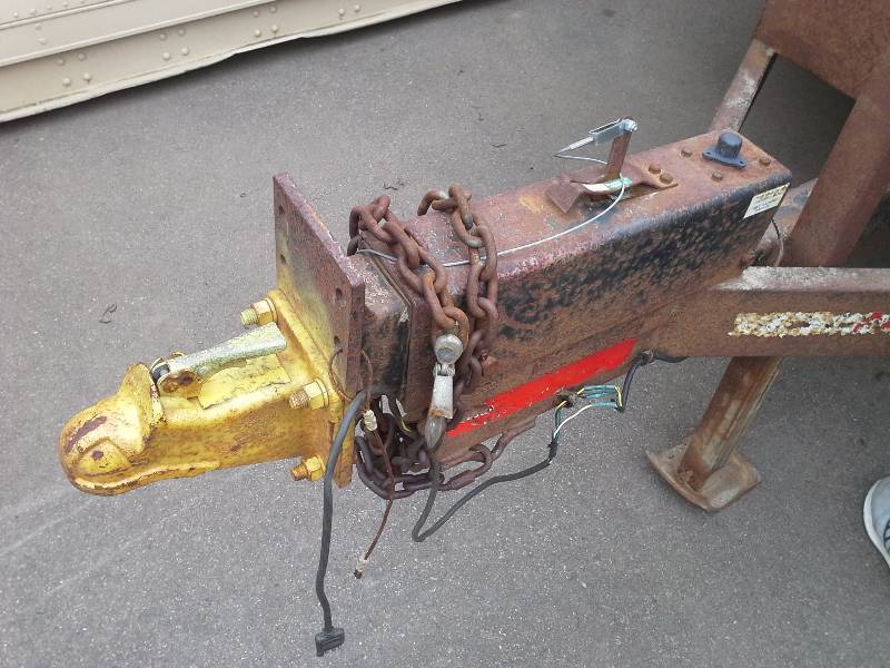 lot 2 image: 2004 Redi Dump Trailer