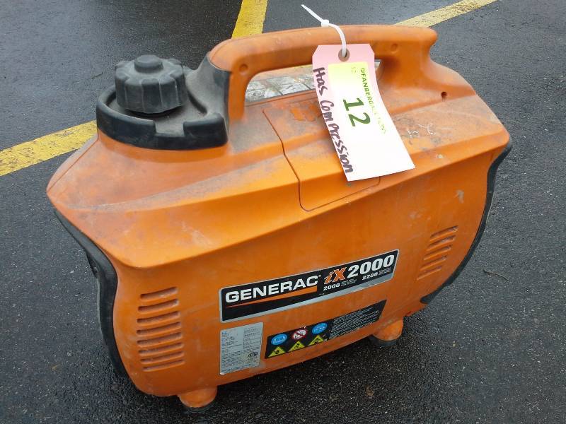 lot 12 image: Generac iX 2000 Generator