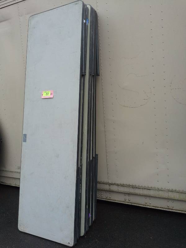 lot 22 image: (5) Samsonite Folding Tables