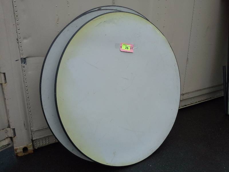 lot 26 image: (4) Samsonite Round Tables