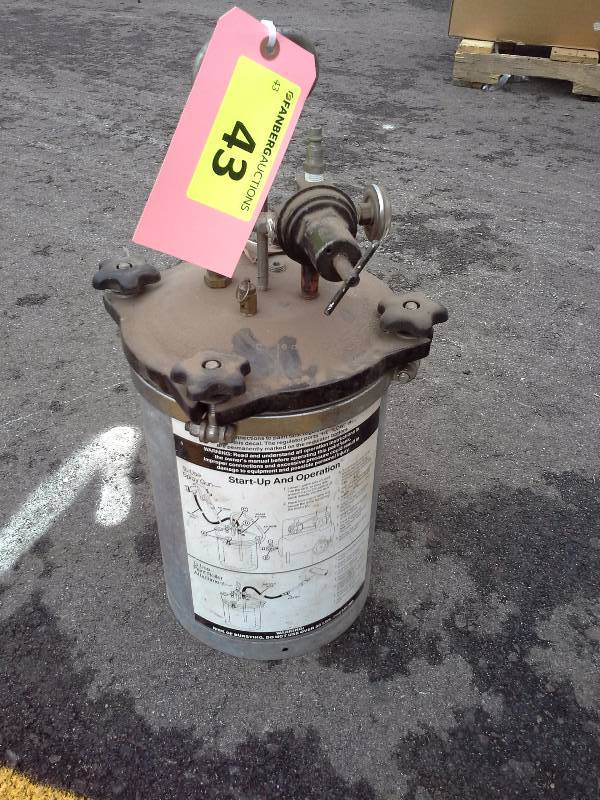 lot 43 image: Paint Tank