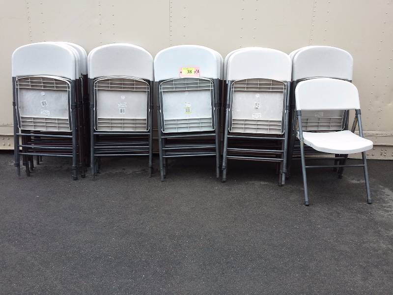 lot 38C image: (10) Samsonite Folding Chairs