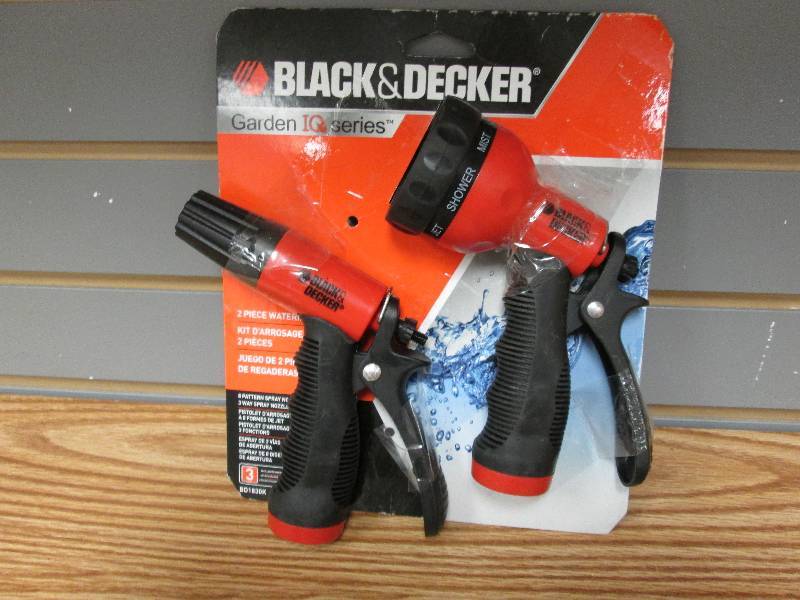 Black & Decker 2 pc watering kit...