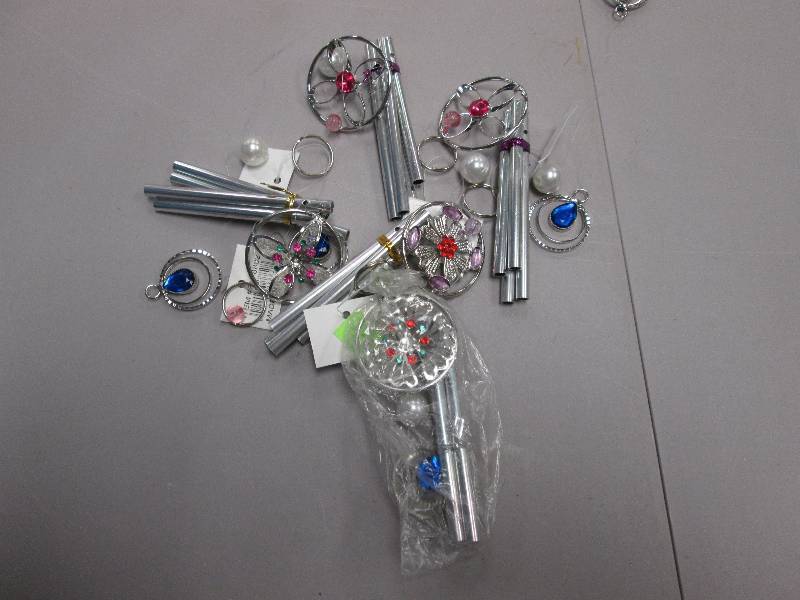 Lot of 5 mini assorted windchimes...