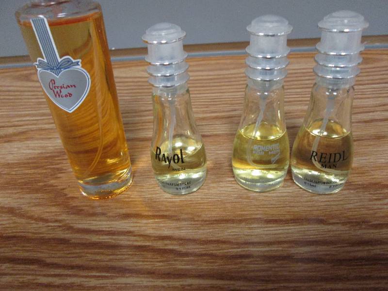 Lot of 4 parfum spray for men...