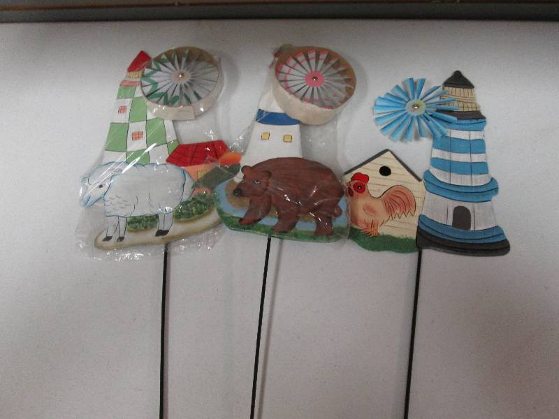 Lot of 3 pinwheelwindmill metal ga...