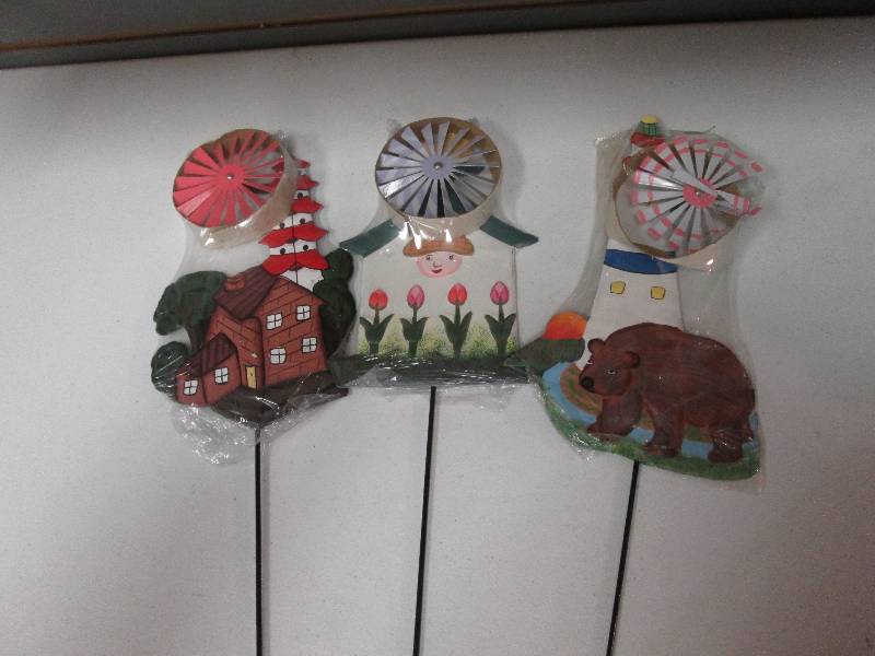 Lot of 3 pinwheelwindmill metal ga...