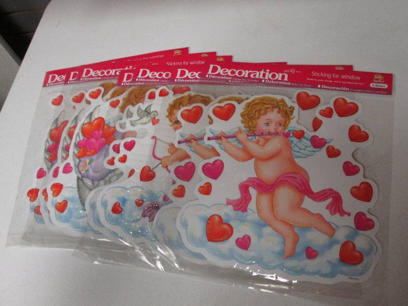 Lot of 7 Valentine window decoratio...