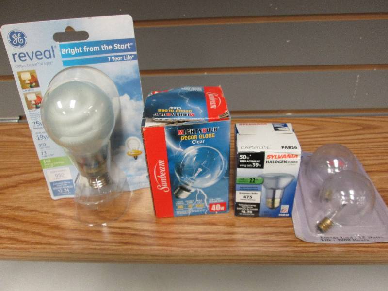 Assorted light bulbs see images...