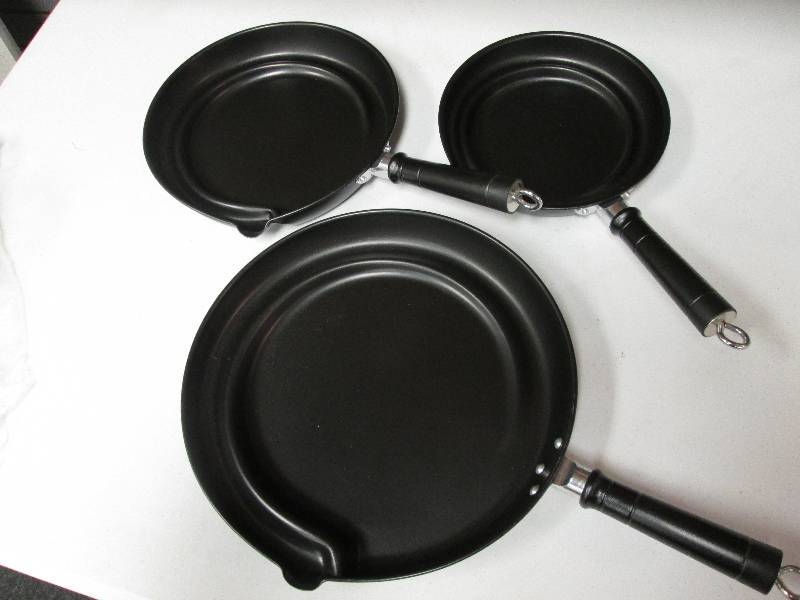 Set of 3 non-stick saute pans 8 12...