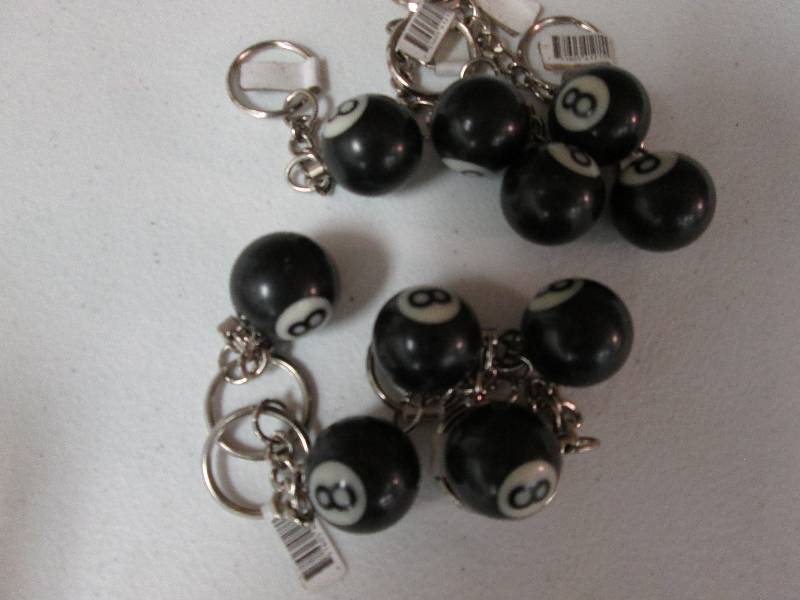 Lot of 10 8 ball keychains  ...