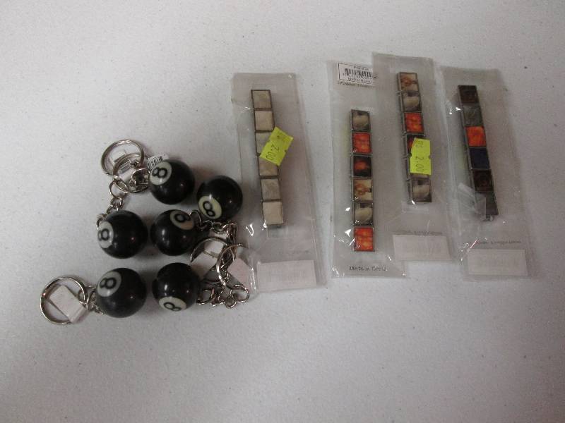 Lot of 6 8 ball keychains   & 4 br...