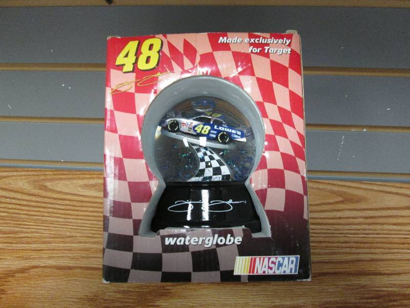 Nascar waterglobe...
