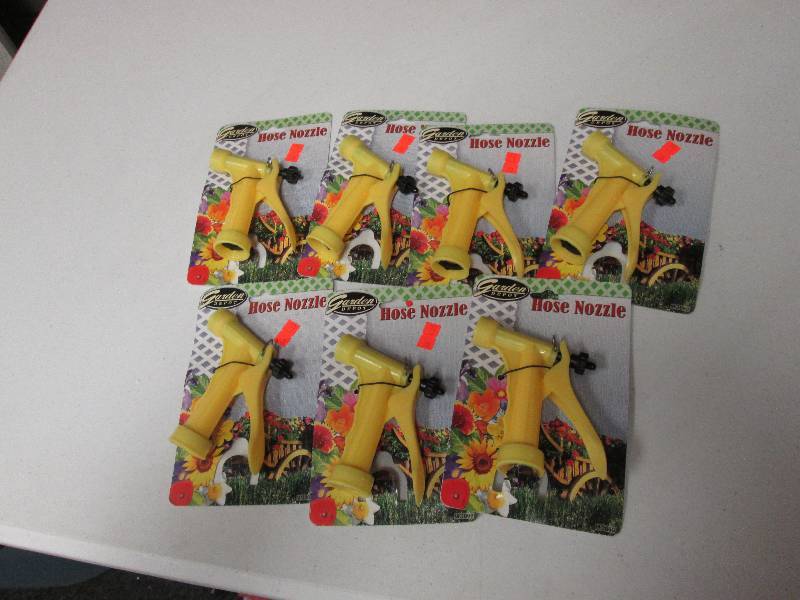 Lot of 7 Garden Depot Hose nozzles...