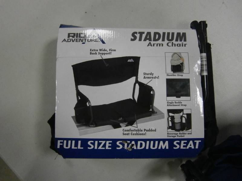 lot 19 image: 2 Stadium Seats