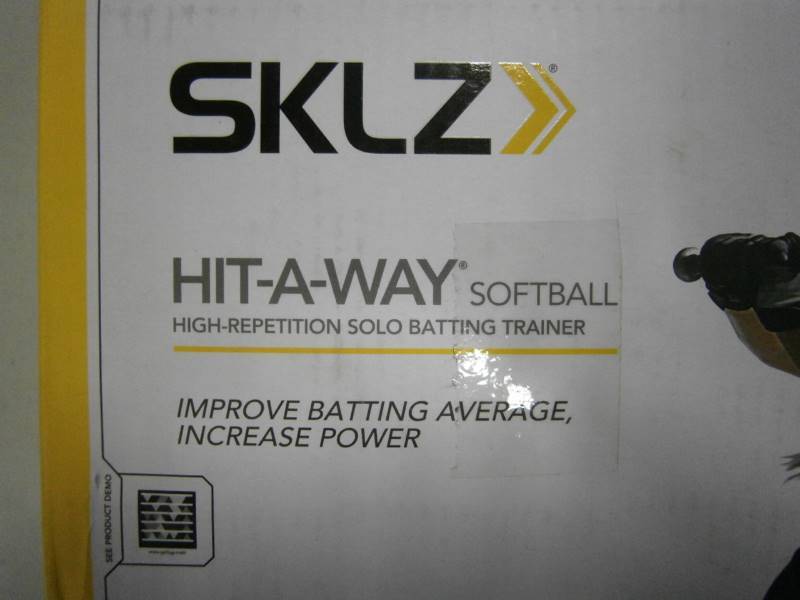 lot 45 image: Sklz SoftBall Hitting Trainer
