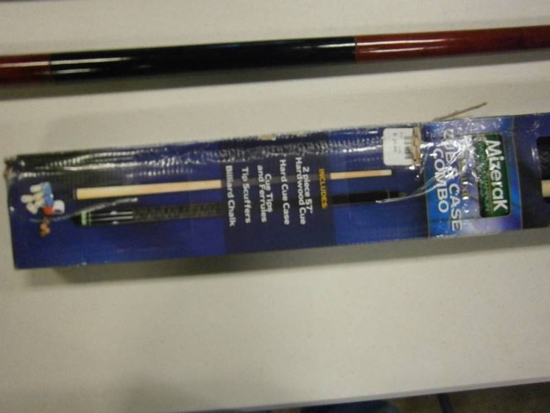 lot 76 image: Pool Cues