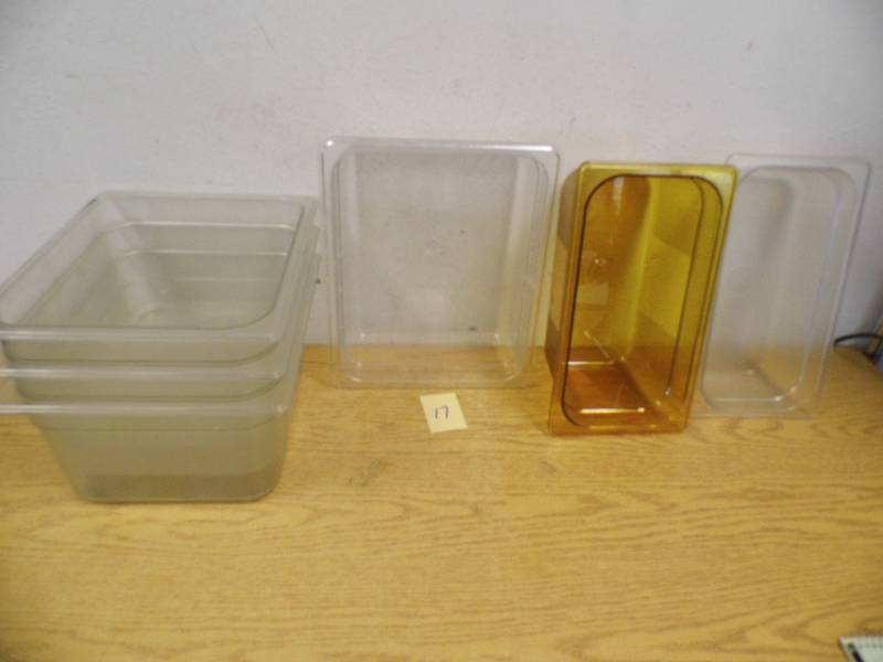 CamrboRubbermaid Containers