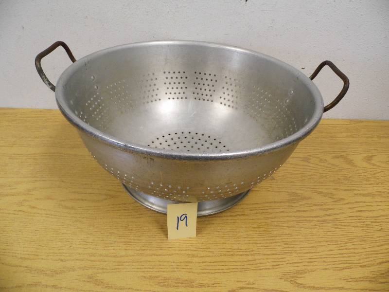 Colander