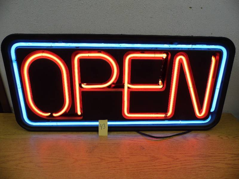Neon OPEN Sign