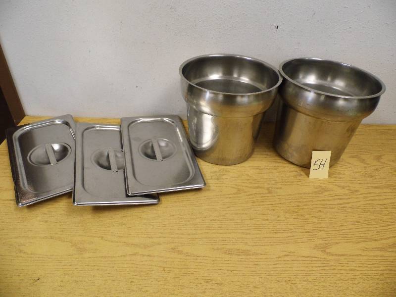 2 Steam Table Inserts w 3 Rectatangle Lids