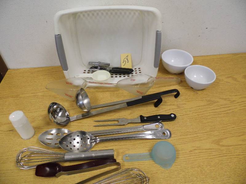 Misc Kitchen Tools w Tub
