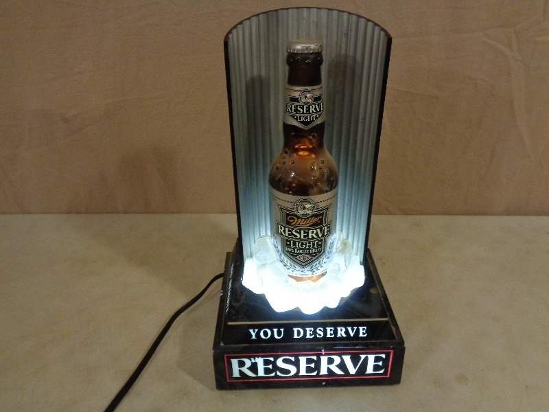 lot 7 image: Miller Reserve Light Lighted Advertisement