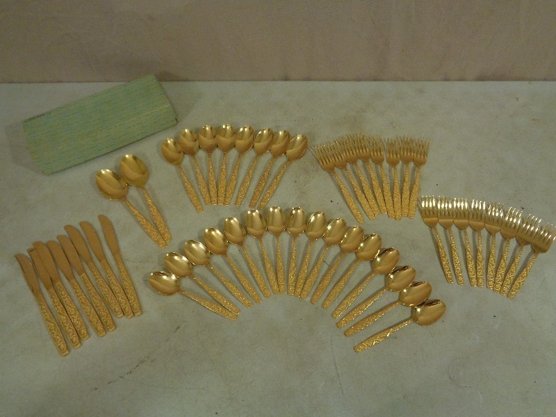 lot 41 image: Gold Colored Silverware Set