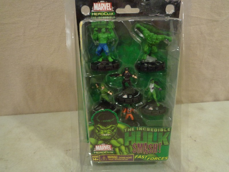 lot 45 image: New Incredible Hulk HeroClix