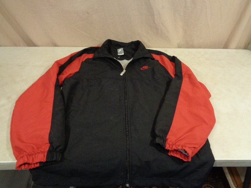 lot 77 image: Large Nike Jacket