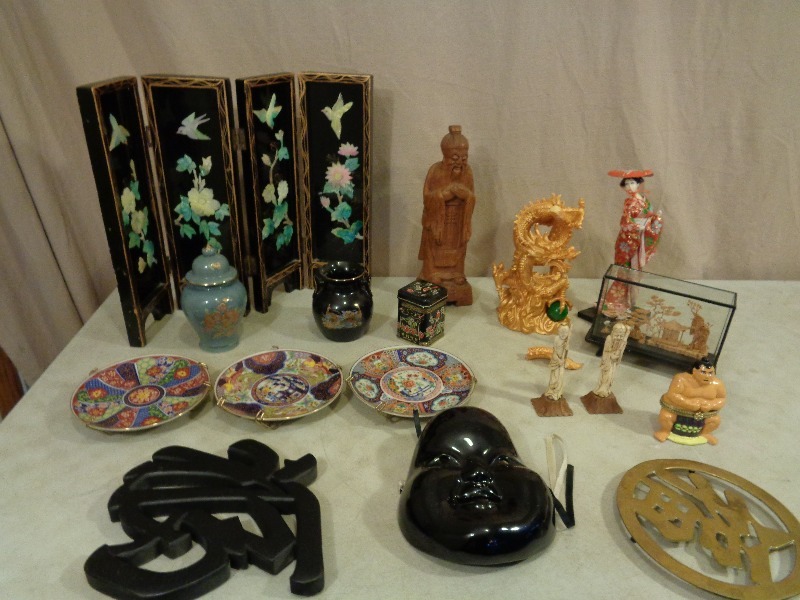 lot 79 image: Asian Inspired Decor Items and Buddah Mask