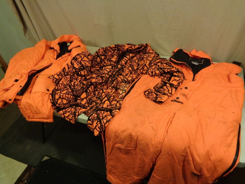 lot 115 image: Hunting Apparel