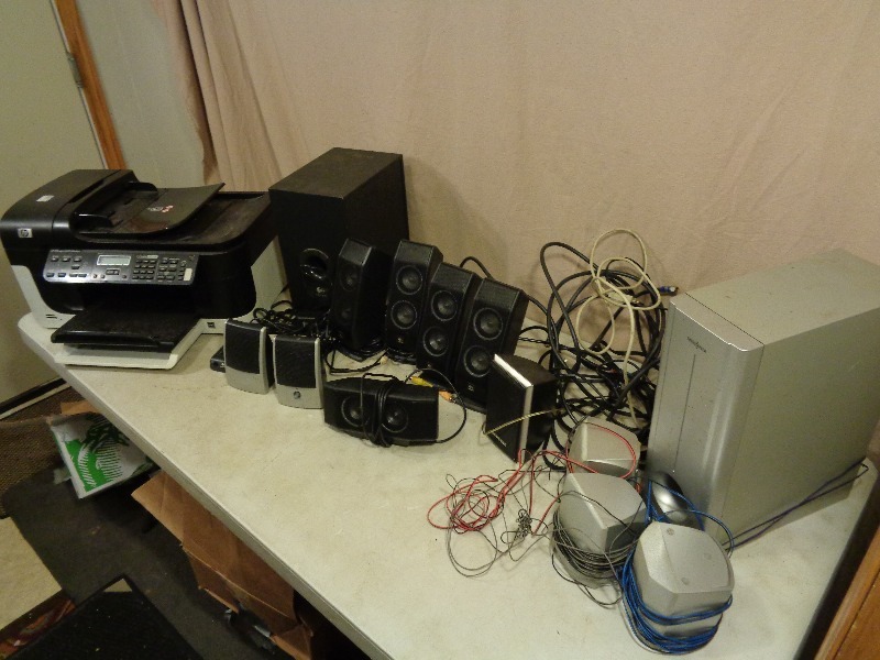 lot 137 image: Assorted Electronics